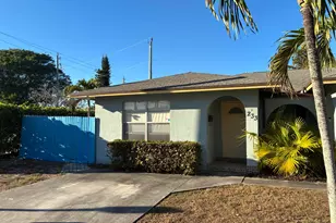 233 W Pine Terrace, West Palm Beach, FL 33405 - Photo 2