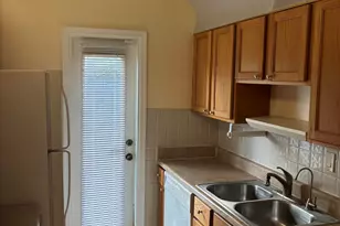 233 W Pine Terrace, West Palm Beach, FL 33405 - Photo 8