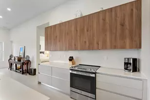 19921 Skyhawk Ln, The Acreage, FL 33470 - Photo 8