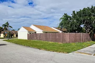 5628 Kimberton Way, Lake Worth, FL 33463 - Photo 2