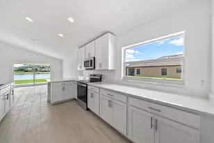 569 Dillard Dr SE, Palm Bay, FL 32909 - Photo 10