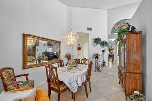 6049 Strawberry Lakes Cir, Lake Worth, FL 33463 - Photo 6