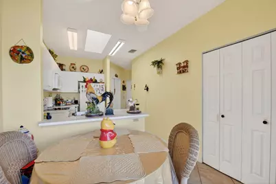 6049 Strawberry Lakes Circle, Greenacres, FL 33463 - Photo 16