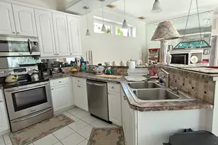 588 SW St Johns Bay, Port Saint Lucie, FL 34986 - Photo 6