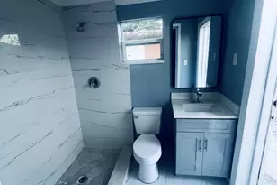 938 Sarazen Dr, West Palm Beach, FL 33413 - Photo 12