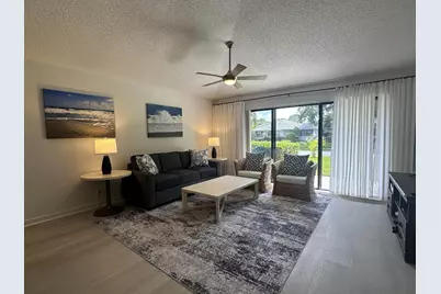402 Club Drive, Palm Beach Gardens, FL 33418 - Photo 2