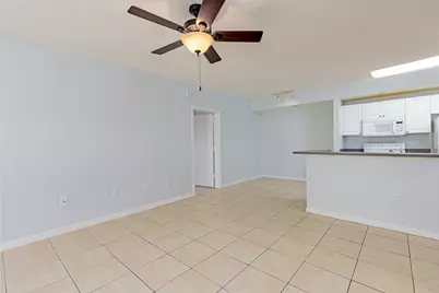 5095 Fairways Circle #107, Vero Beach, FL 32967 - Photo 8