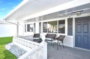 2392 SW 11th Ave, Boynton Beach, FL 33426 - Photo 2