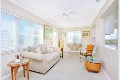 2392 SW 11th Avenue, Boynton Beach, FL 33426 - Photo 6