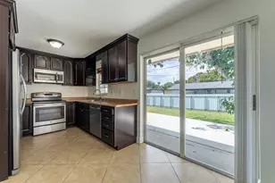 63 Andros Rd, Lake Worth, FL 33461 - Photo 10