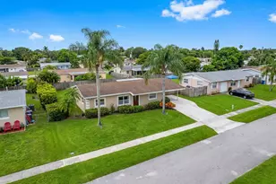 425 Palo Alto Dr, Lake Worth, FL 33461 - Photo 28