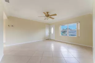 425 Palo Alto Dr, Lake Worth, FL 33461 - Photo 8