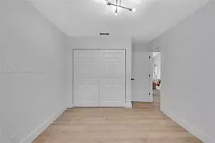 2824 NW 28th St, Boca Raton, FL 33434 - Photo 14