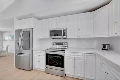 2824 NW 28th Street, Boca Raton, FL 33434 - Photo 8