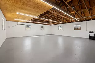 924 SE Dolphin Dr, Stuart, FL 34996 - Photo 34