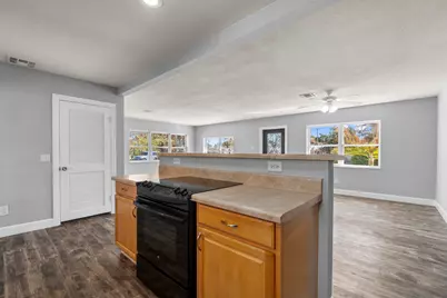 924 SE Dolphin Drive, Stuart, FL 34996 - Photo 16