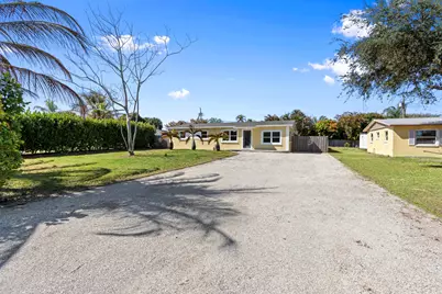 924 SE Dolphin Drive, Stuart, FL 34996 - Photo 36