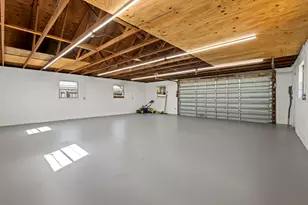 924 SE Dolphin Dr, Stuart, FL 34996 - Photo 6