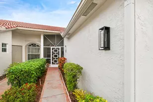 2732 Quaking Leaf Ln, Boynton Beach, FL 33436 - Photo 4