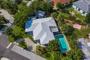 461 Jupiter Ln, Juno Beach, FL 33408 - Photo 2