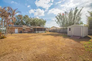 1686 SE Biddle Ln, Port Saint Lucie, FL 34983 - Photo 6