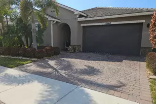 10063 SW Coral Tree Cir, Port Saint Lucie, FL 34987 - Photo 1