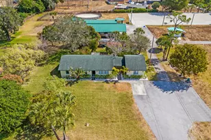 1230 F Rd, Loxahatchee, FL 33470 - Photo 16