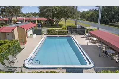 105 Lake Irene Drive, West Palm Beach, FL 33411 - Photo 22