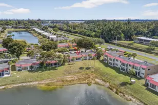 105 Lake Irene Dr, West Palm Beach, FL 33411 - Photo 20