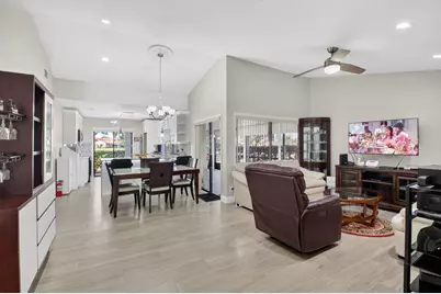 5750 Parkwalk Circle E, Boynton Beach, FL 33472 - Photo 4