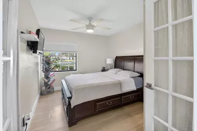 5750 Parkwalk Circle E, Boynton Beach, FL 33472 - Photo 18