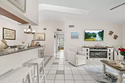 2502 SE Anchorage Cove #E-3, Port Saint Lucie, FL 34952 - Photo 8