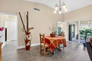 10260 Greentrail Dr N, Boynton Beach, FL 33436 - Photo 14