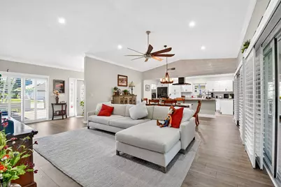 10265 Greentrail Drive N, Boynton Beach, FL 33436 - Photo 14