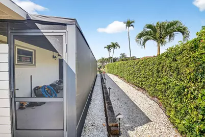 10265 Greentrail Drive N, Boynton Beach, FL 33436 - Photo 58