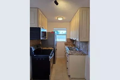 201 S J Street #8, Lake Worth Beach, FL 33460 - Photo 8