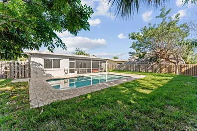 428 SE 2nd Street, Deerfield Beach, FL 33441 - Photo 30