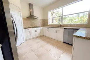 12431 SW 1st St, Plantation, FL 33325 - Photo 12