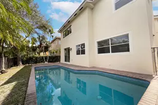 12431 SW 1st St, Plantation, FL 33325 - Photo 6