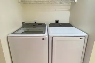 1501 Crescent Cir, Lake Park, FL 33403 - Photo 4