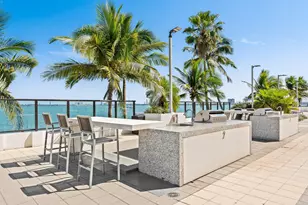 600 NE 36th St, Miami, FL 33137 - Photo 16