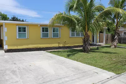 1036 S 14th Street, Lantana, FL 33462 - Photo 2