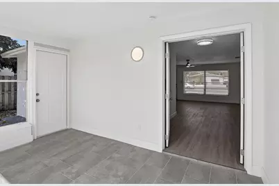 6820 NW 29th Court, Sunrise, FL 33313 - Photo 14