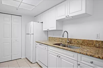 200 Crestwood Court N #211, Royal Palm Beach, FL 33411 - Photo 2