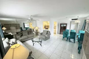 379 Saxony H, Delray Beach, FL 33446 - Photo 2