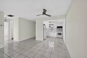2965 Crosley Dr W, West Palm Beach, FL 33415 - Photo 2