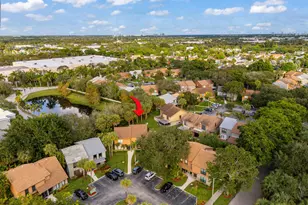 505 Sandtree Dr, West Palm Beach, FL 33403 - Photo 2