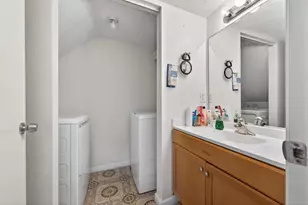 505 Sandtree Dr, West Palm Beach, FL 33403 - Photo 12