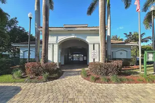 3037 Laurel Ridge Cir, West Palm Beach, FL 33404 - Photo 10