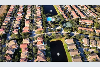 3037 Laurel Ridge Circle, Riviera Beach, FL 33404 - Photo 16